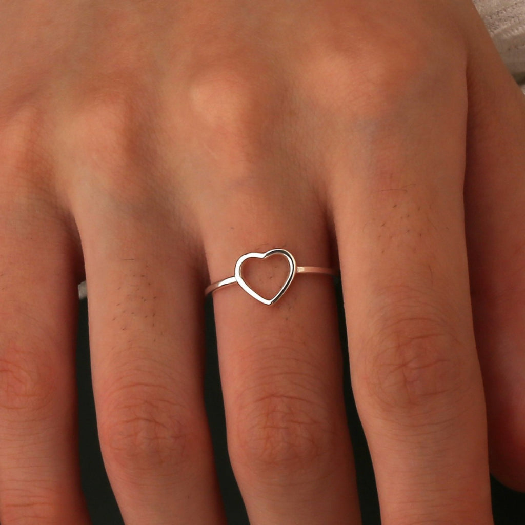 SR0040 S925Silver Thread Hollow Heart Ring for Women Sweet Design