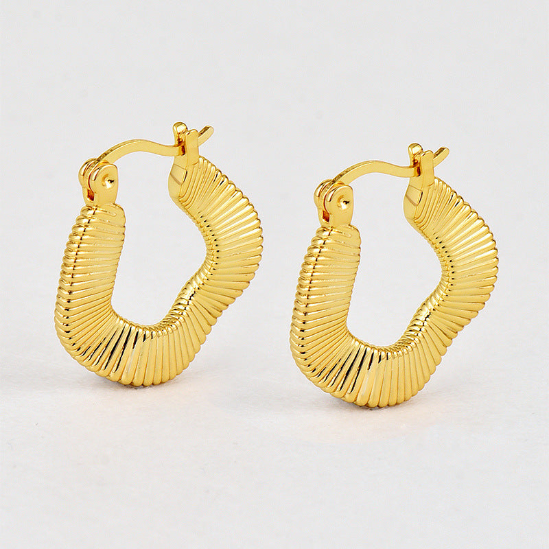 E0666 Exaggerated Minimalist Design Threaded Gender-Neutral Earrings Copper Gold-Plated Irregular Hoop Earrings