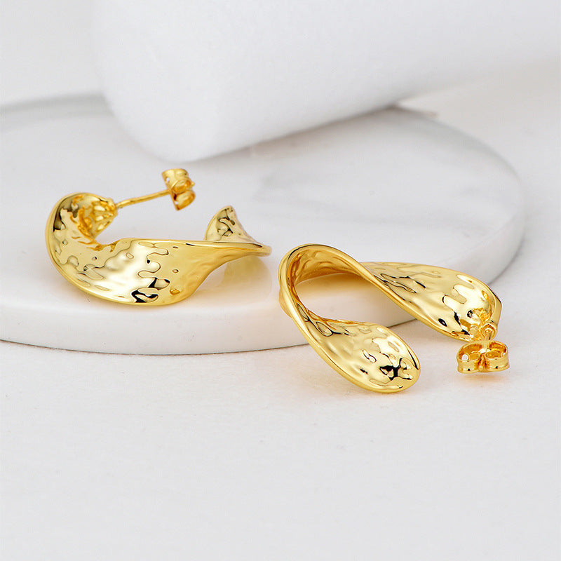E0694 Fashion Design Earrings for Women Brass Gold-Plated Irregular Rotating Pattern Earrings