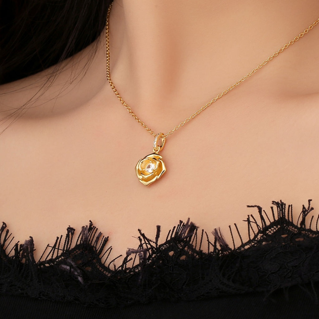 CYN0268 Rose Flower Pendant Copper Necklace Exquisite Female Romantic Necklace Pendant