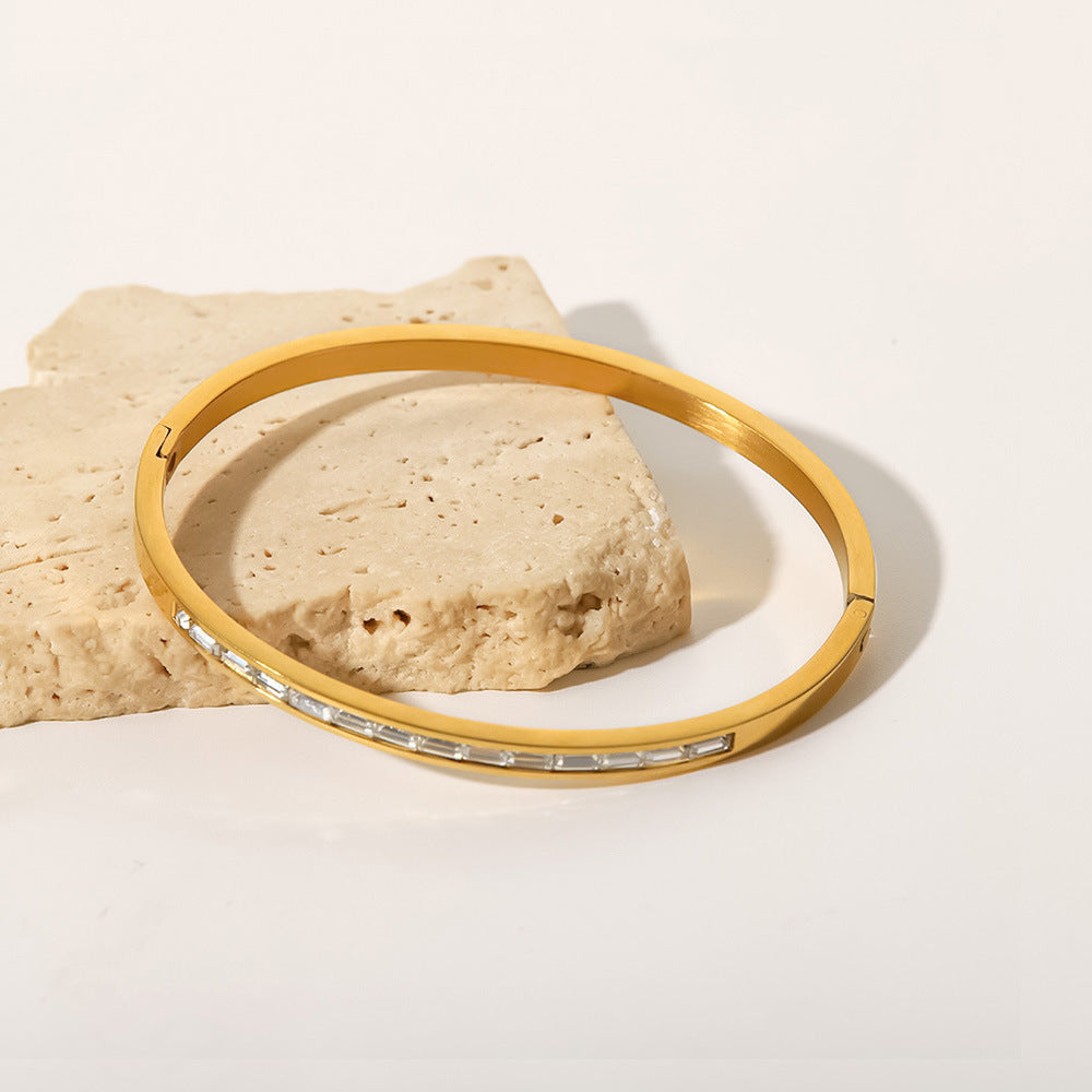 2H  Bracelet for Women, Versatile Fashion Stainless Steel18K Gold Inlaid White Square Zircon Bracelet