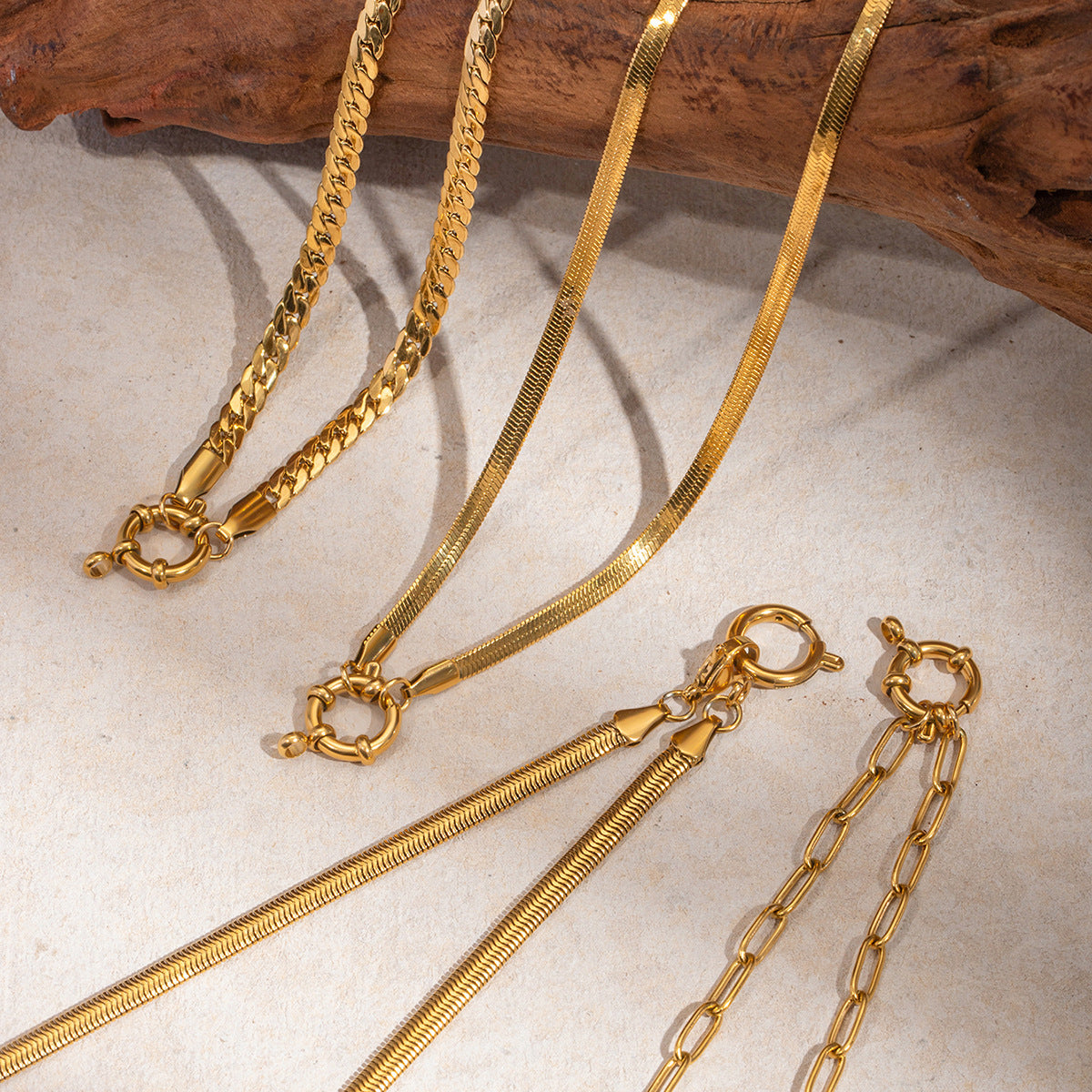 2H Trendy Retro Necklace for Women Simple Minimalist Style Multi-layer Chain Collarbone18k Gold Necklace