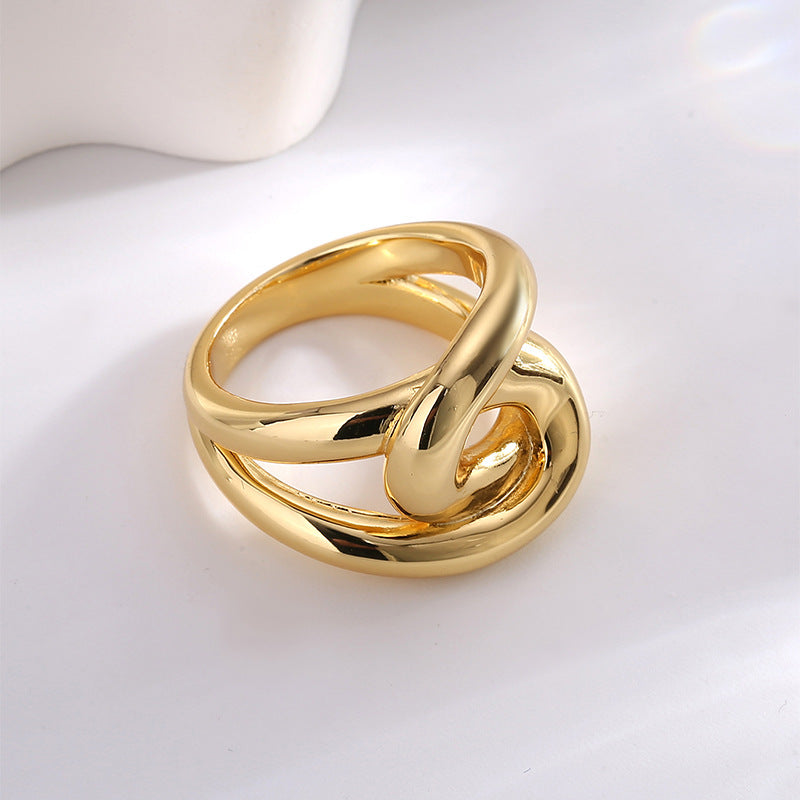 R0310 Exaggerated Irregular Interwoven Twisted Ring for Women with Metallic Texture and Smooth Surface