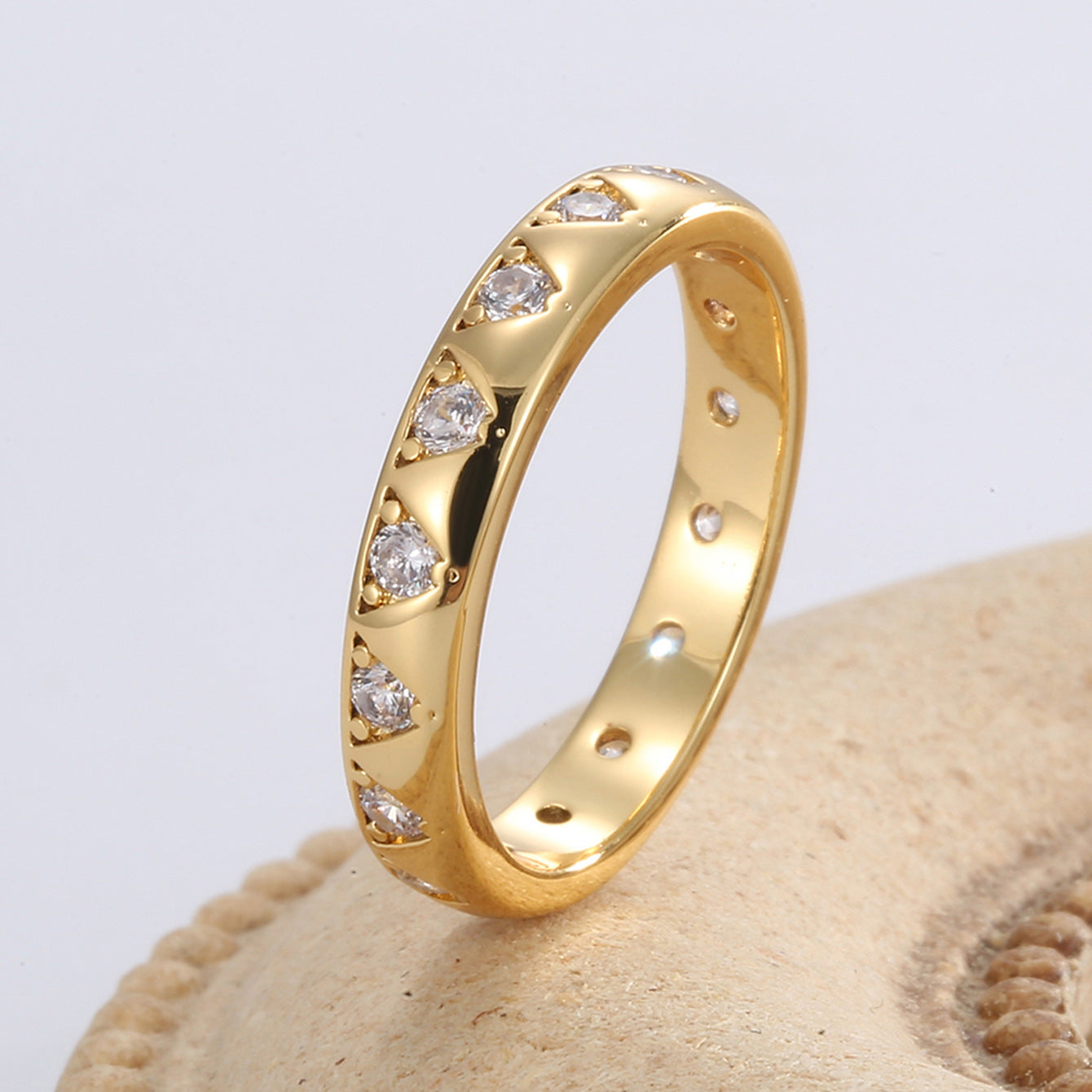R0268 Elegant Triangular Micro Pave Zircon Simple Ring for Women Brass Gold Plated