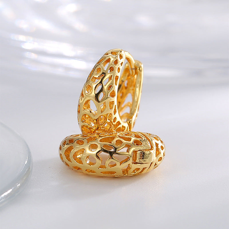 E0776 Vintage Irregular Hollow Textured Earrings for Women Brass Gold-Plated Exaggerated Minimalist Ear Jewelry