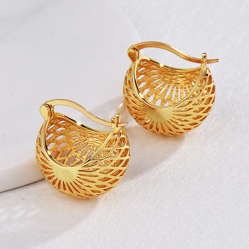 E0620 Fashionable Personality Exaggerated Hollow Sphere Retro Unisex Earrings Copper Gold Plated Ear Clips