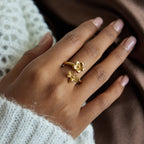 2H Insect Ring Non-Fading Stainless Steel Jewelry for Women