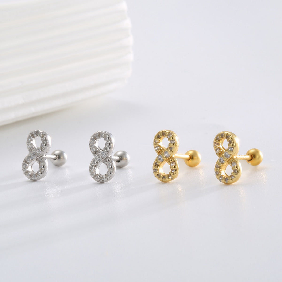 SE0200 S925Silver Plated with Full Diamond Love Infinity8Small and exquisite stud earrings