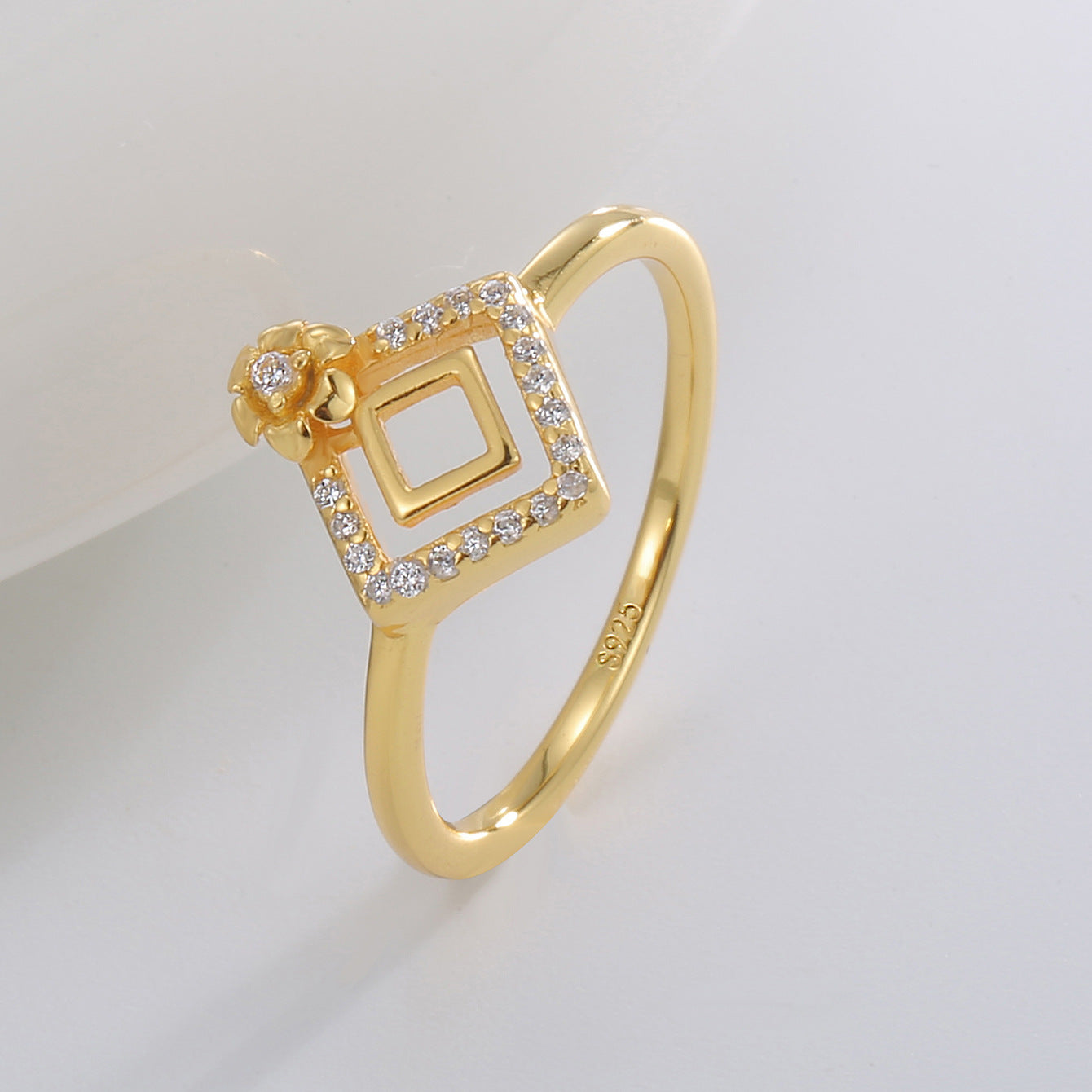 SR0009 S925Silver plating14K Gold Hollow Square Flower Inlaid Zircon Ring for Women Fashion
