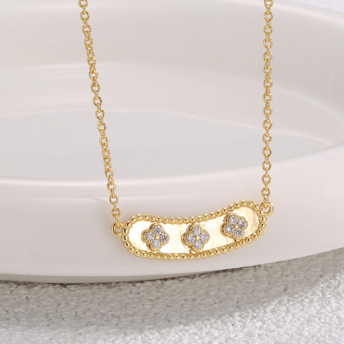 N0304 Nameplate Four-Leaf Clover Copper Necklace for Women New Trendy French Pendant