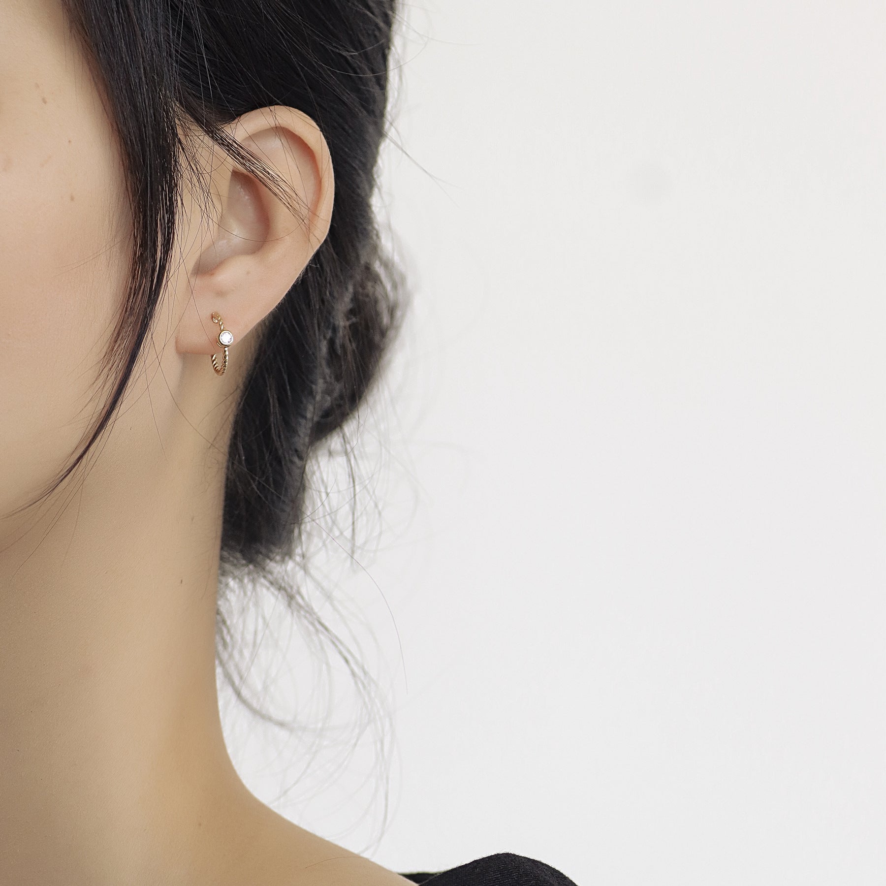 Elegant Minimalist Style Small Threaded Diamond-Encrusted Earrings for Women, Braided Design Round Twist Rope Stud Earrings