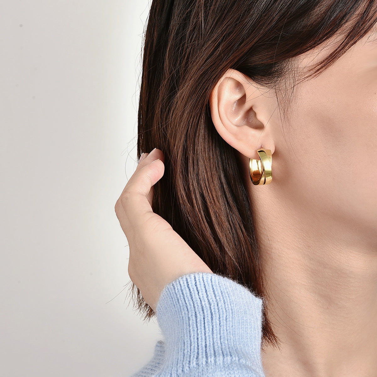 E0226Round Face Plain Hoop Earrings Fashion Gold-Plated Smooth Ear Cuff Hoop for Women
