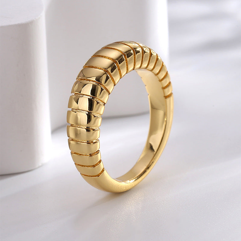 R0323 Vintage Horn Bag Texture Ring for Women, Brass Gold-Plated Simple Smooth Ring