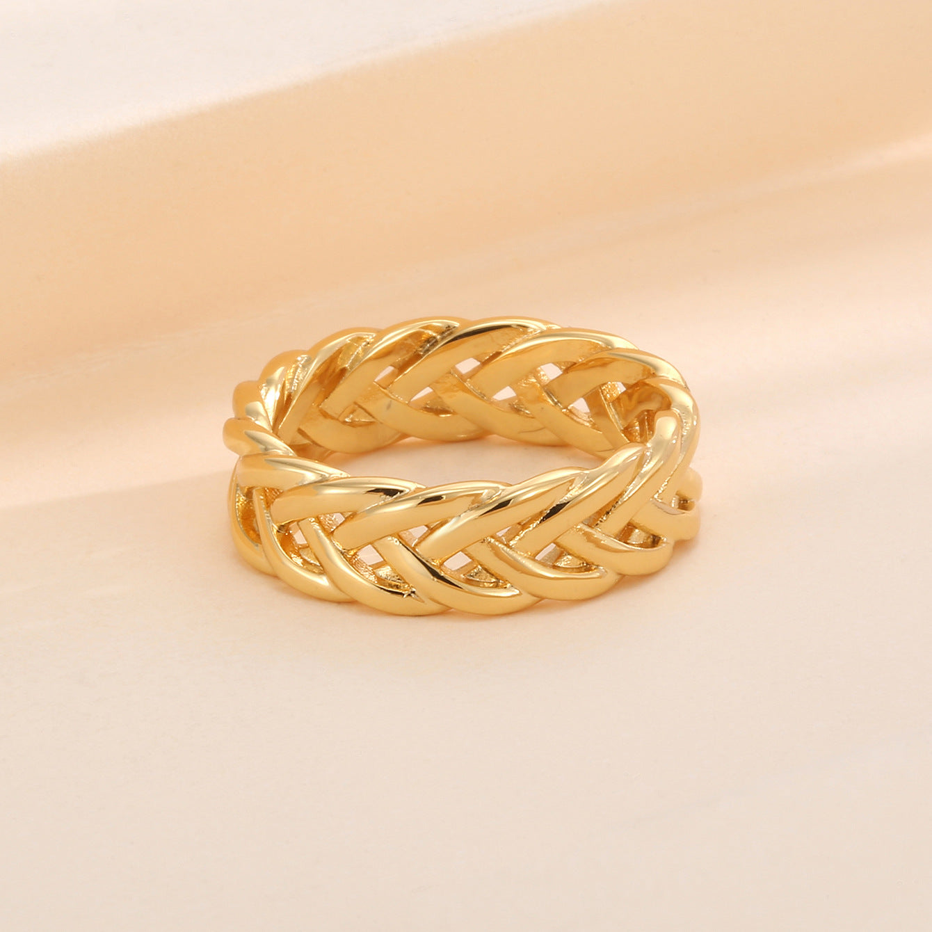 R0150 Rope Hollow Smooth Personality Ring for Women Brass Gold-Plated Hip-Hop Ring