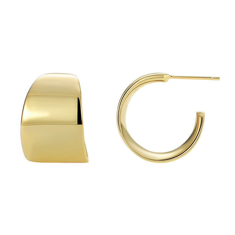 E0485 Modern simple design earrings for women in brass with gold plating C Type Earrings