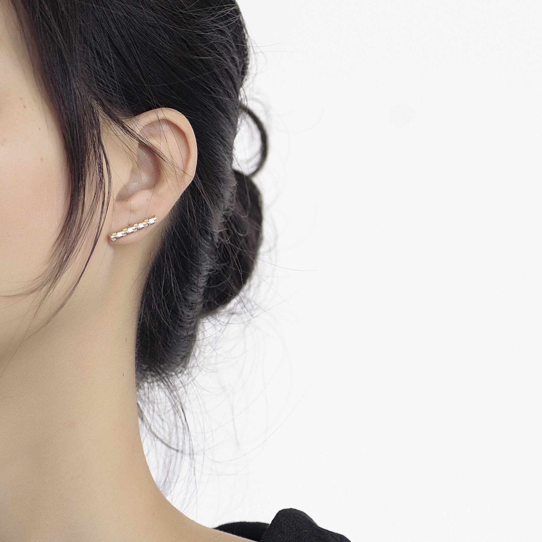 Brass Plated18K Real Gold Vertical Striped Minimalist Fashion Line Stud Earrings