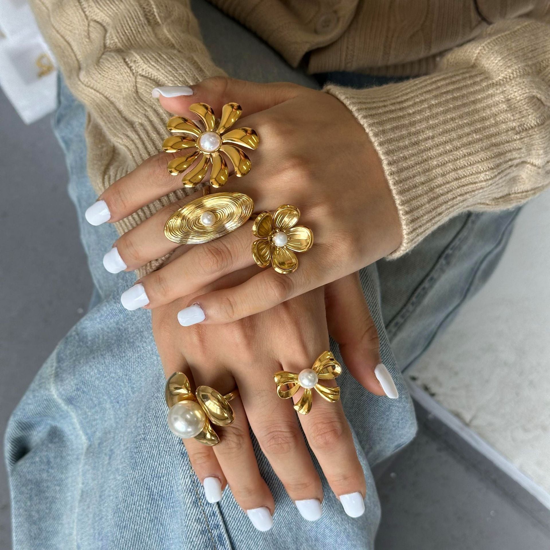 Stainless Steel Flower Pearl Ring Exaggerated rings Ornament