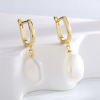 E0489 Personalized Retro Irregular Shell Pearl Earrings for Women Elegant Fashion Brass Gold-Plated Earrings