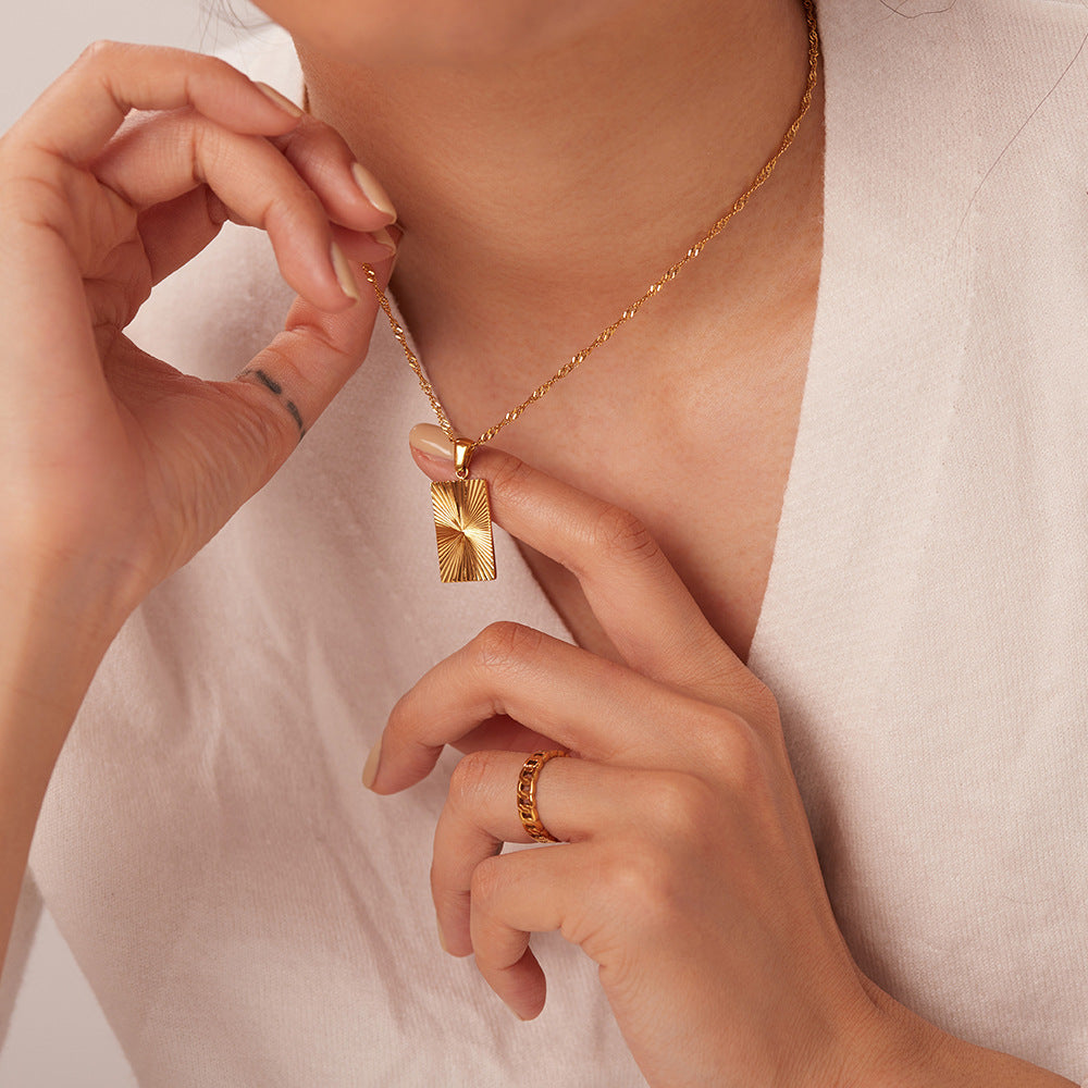 2H New Sunshine Coin Necklace 18K Gold-plated316L Stainless Steel Rectangular Pendant Necklace Geometric Necklace for Women