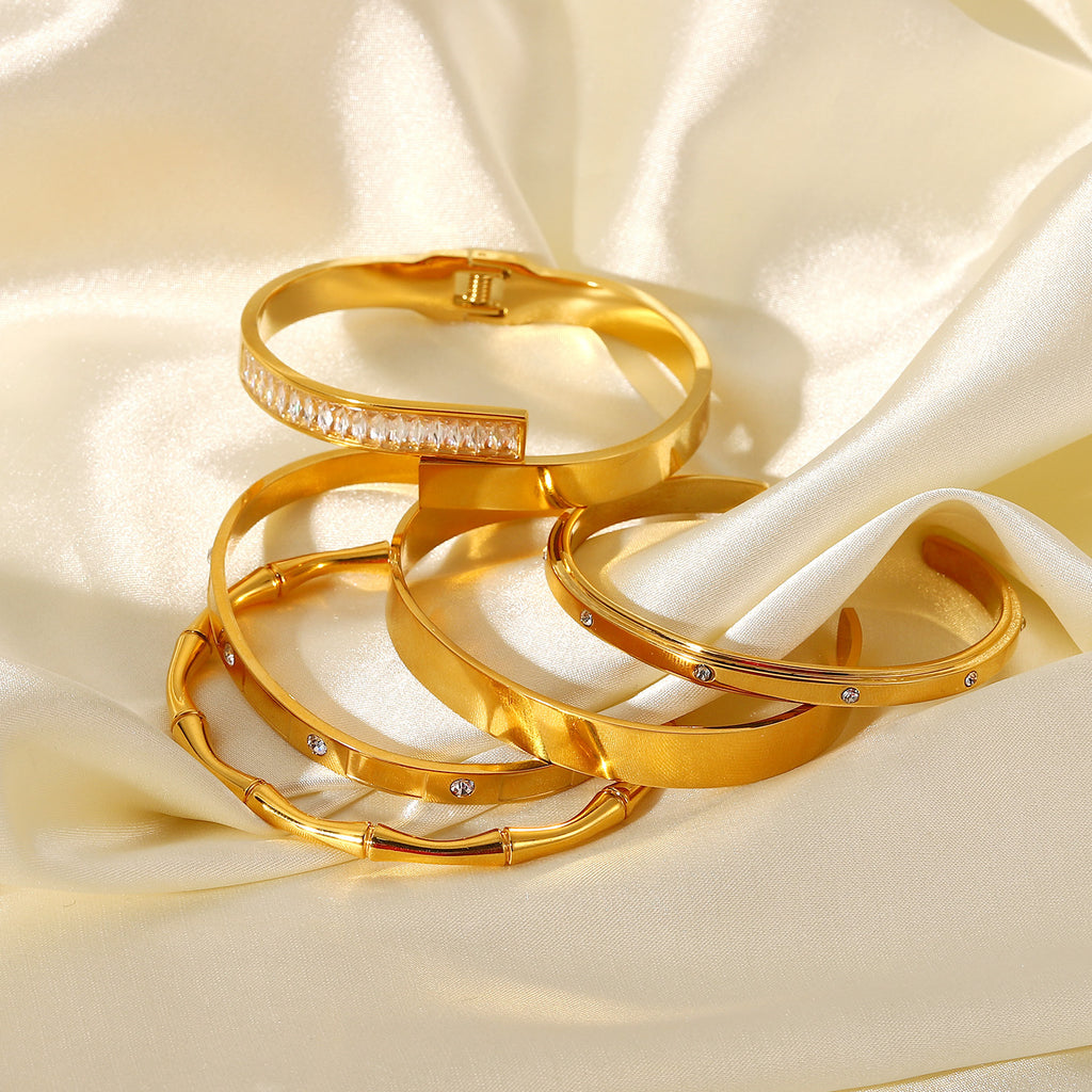 Zirconia Inlaid Open Bracelet Fashion Retro18K Gold Electroplated Stainless Steel Bracelet for Women