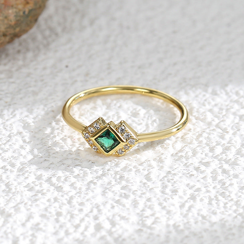 R0233 Japanese Retro Palace Style Emerald Square Zircon Exquisite Ring Fashion Ring