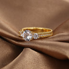 R0365 Fashion Retro Ring for Women Copper Plated with Real Gold Inlaid with Zirconia