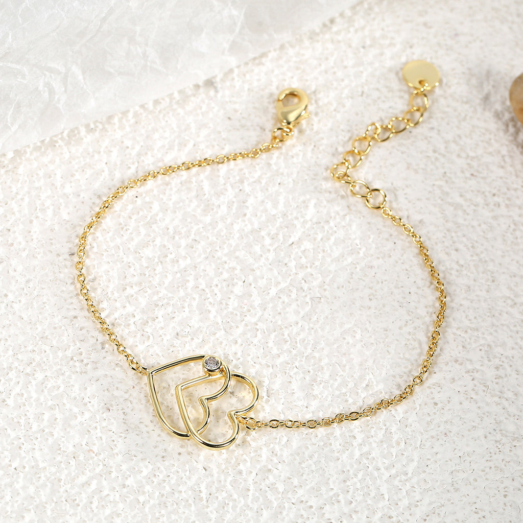 B0092Heart-shaped Bracelet for Women, Simple Sweet Cool Double Heart Hollow Inlaid Diamond Bracelet Jewelry