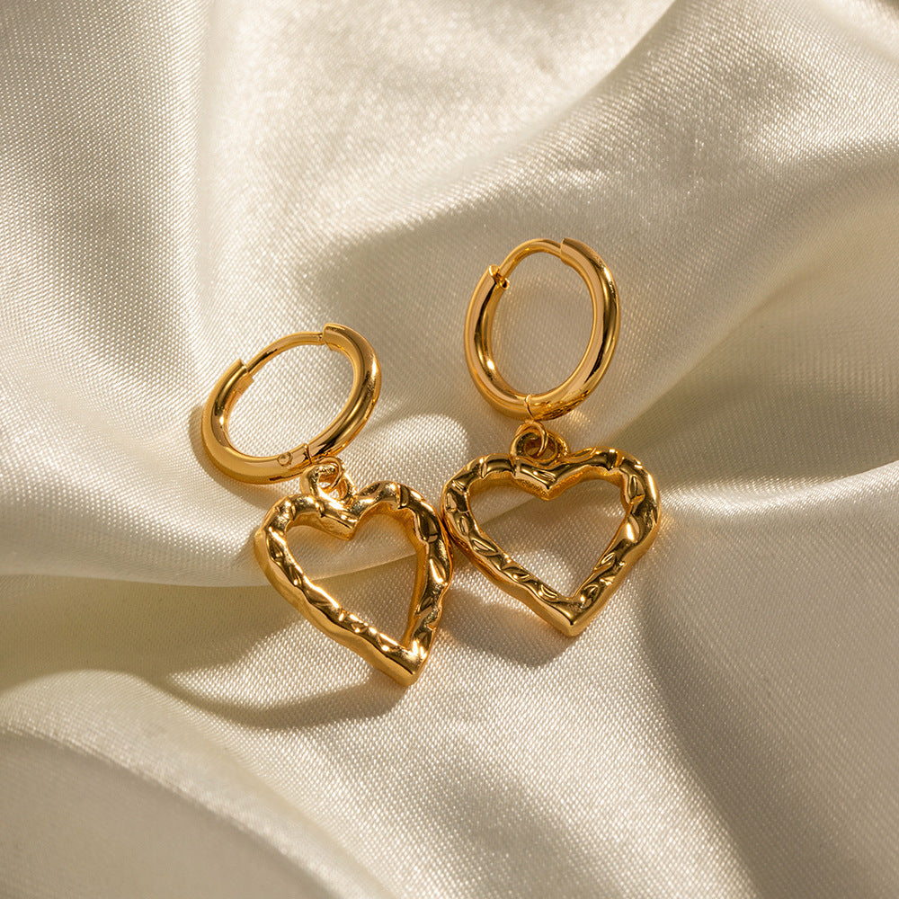 2H French Retro Court Style Elegant Earrings18K Gold Hollow Heart Earrings Trendy Ear Jewelry