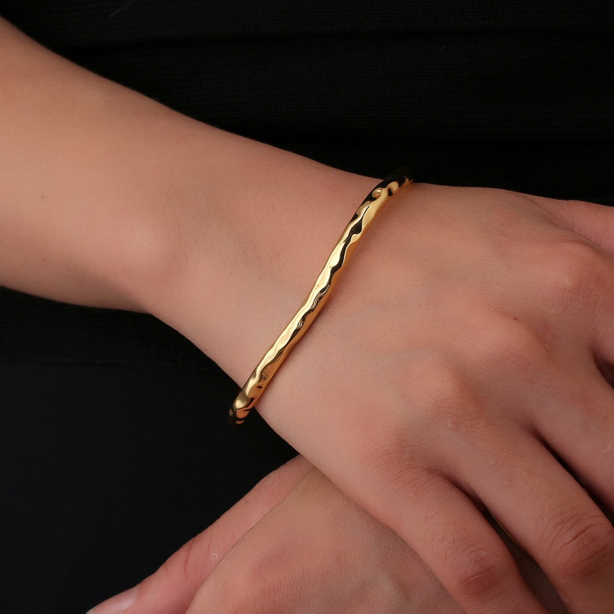 CYB0097 S925 Silver Irregular Hammered Bracelet For Women