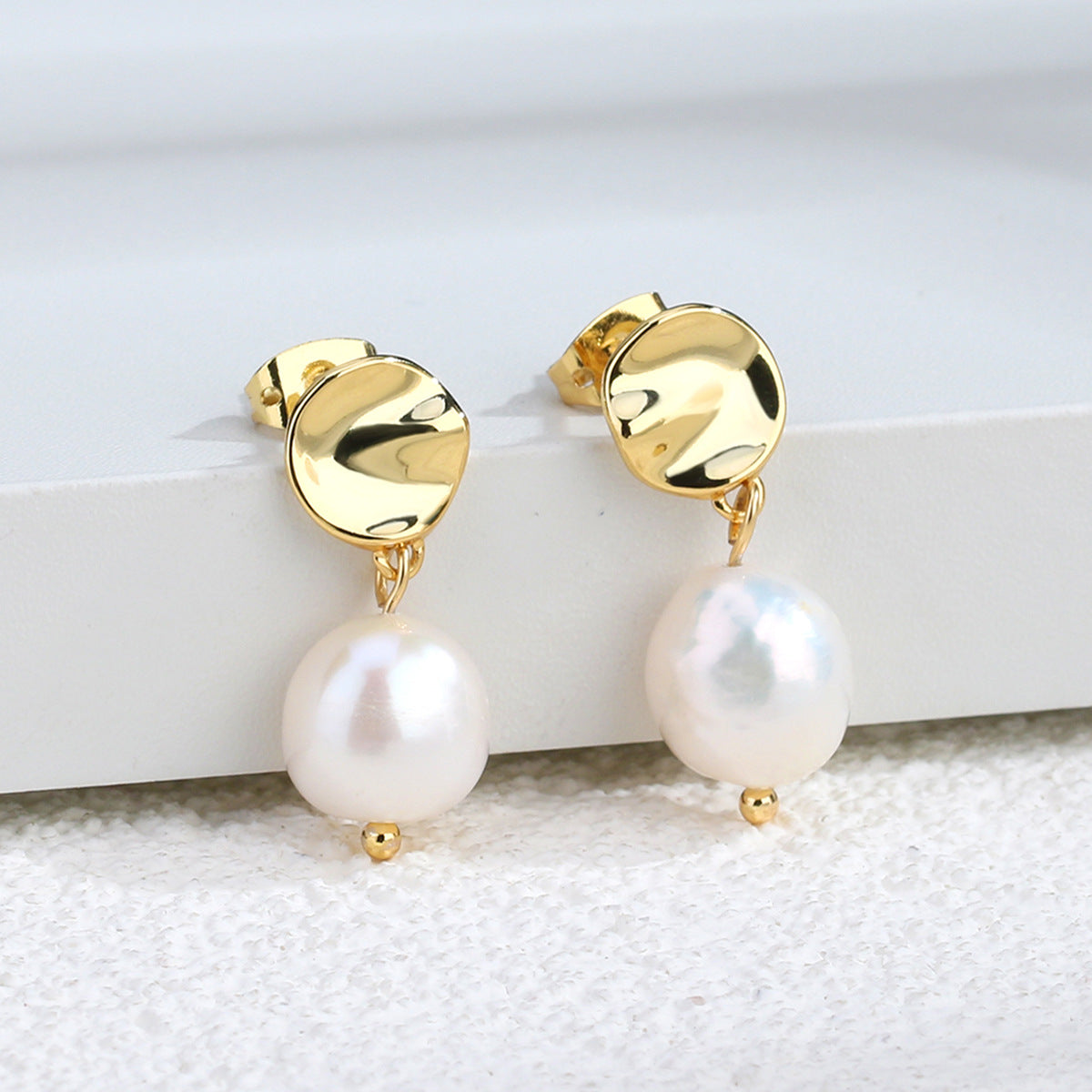 E0245Earrings Vintage Minimalist Style Natural Baroque Freshwater Pearl gold Earrings for Women