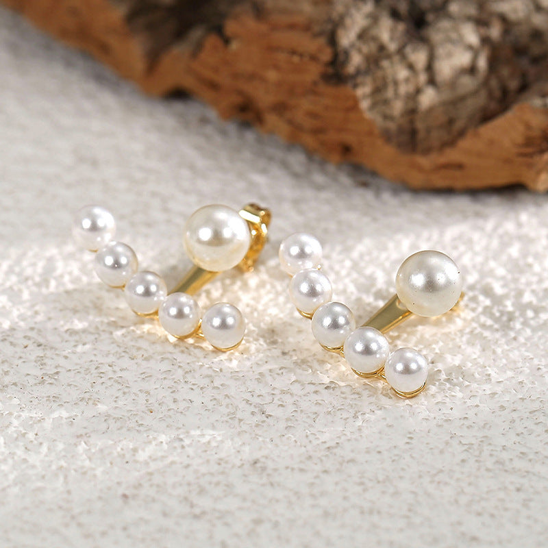 E0384 Creative Design Floating Shell Pearl Elegant Gentle Earrings for Women Simple Back Hanging Earrings