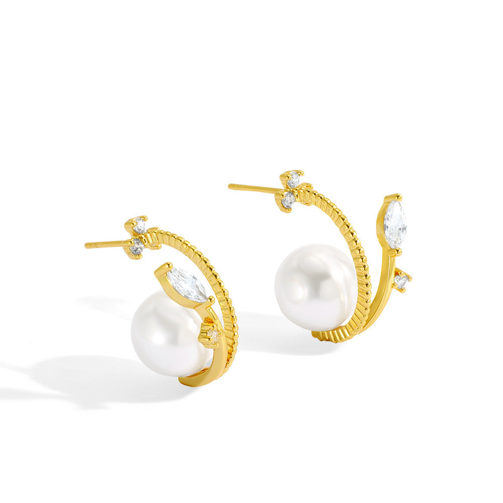 E0096 Elegant and fashionable design zirconia stud earrings for women with gold-plated shell pearl ear accessories