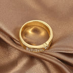 R0354 Fashion Ring for Women Brass Gold-Plated Simple Heart-Shaped Zircon Ring