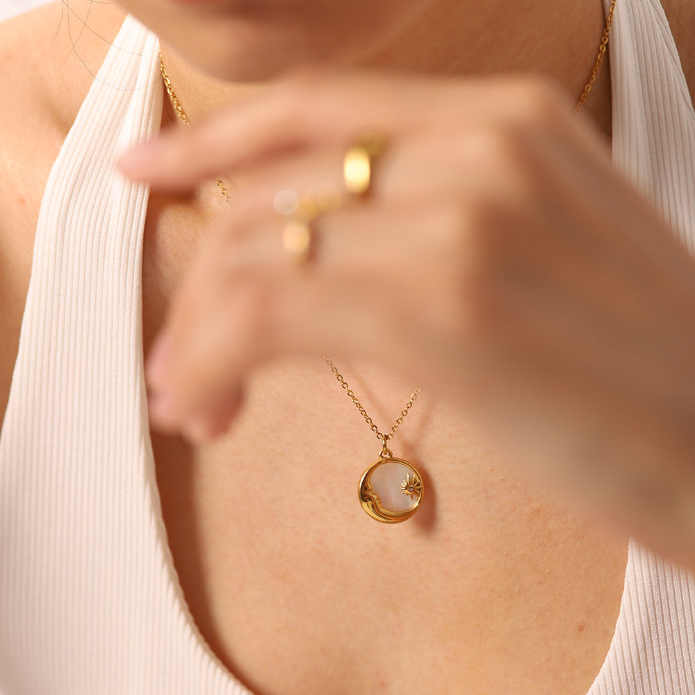 2H 18K Gold Necklace for Women French Style Natural White Mother-of-Pearl Star Moon Round Pendant Stainless Steel Necklace