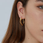 E0494 Simple Design Brass Gold-Plated Snake-Shaped Earrings for Women New Fashion Retro Ear Clips