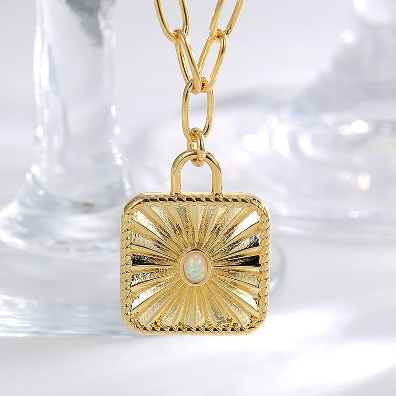 N0234 Vintage Fashion Sun Pattern Opal Inlaid Pendant for Women Brass Gold-Plated Hip-Hop Collarbone Chain