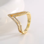 R0662 Vintage Personality Ring for Women V Zirconia-studded Tail Ring