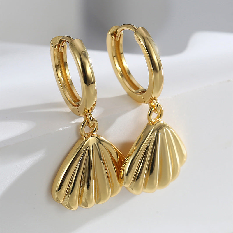 E0576 Fashionable and Elegant Bohemian Shell Earrings Beach Style Earrings