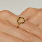 R0114 Simple Metal Heart Ring Vintage Hollow Heart Wave Pattern Open Design