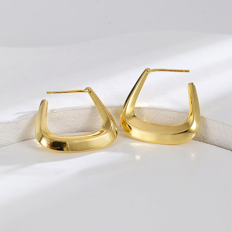 E0550 New Glossy Asymmetric U Type Earrings Women's Retro Simple Brass Gold-plated Geometric Earrings