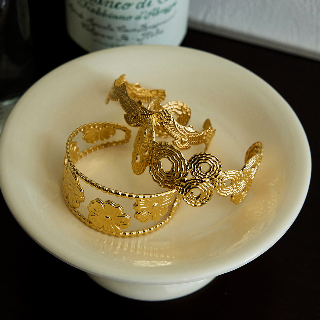 Non-Fading Peace Dove Open Bracelet18K Gold Stainless Steel Product