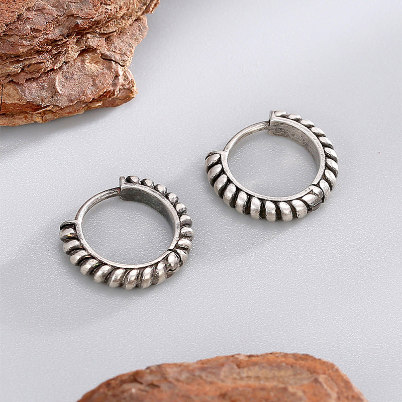E0732 Hip-Hop Twisted Pattern Retro Earrings for Women, Vintage silver Design Sense Distressed Ear Clips