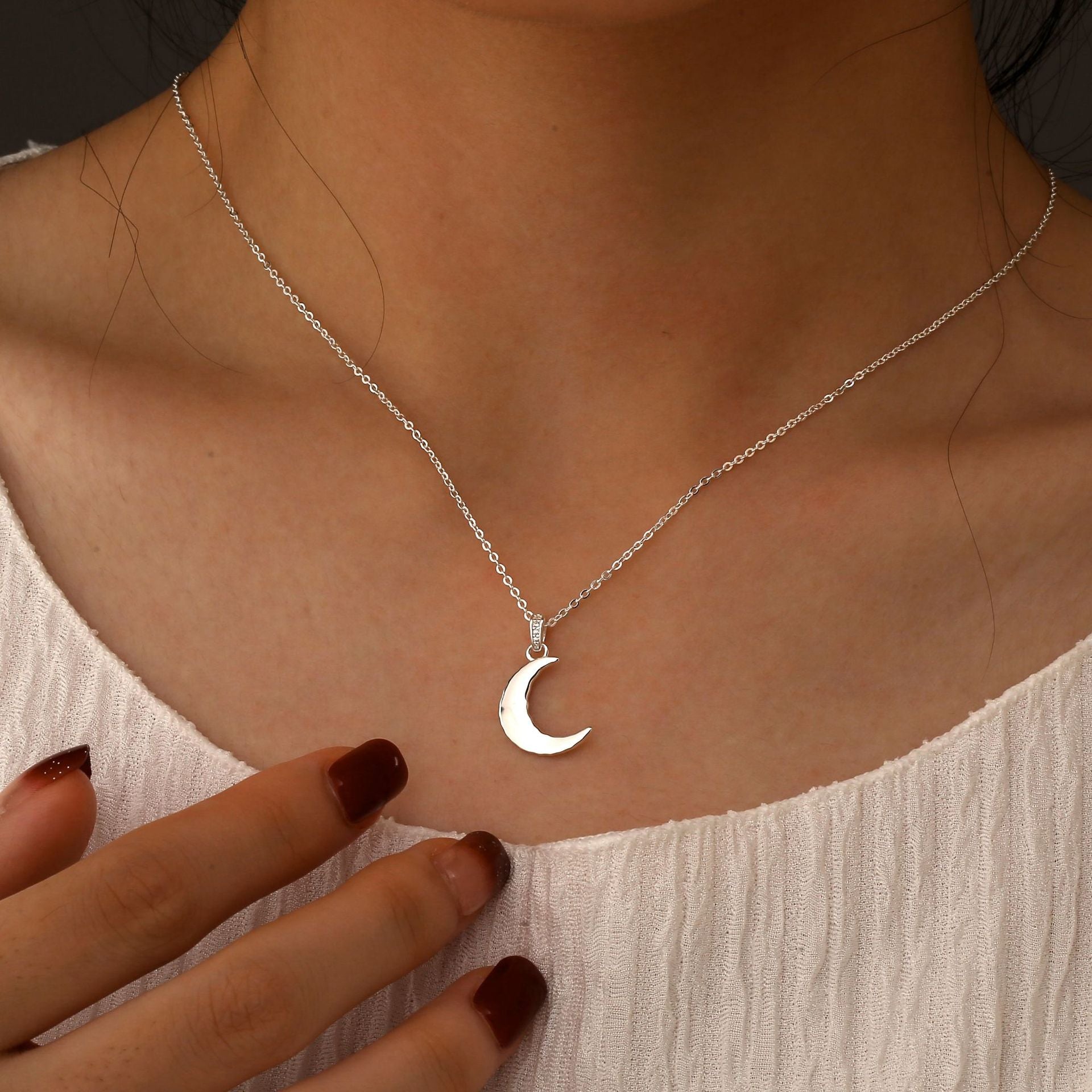 S925 Silver Irregular Moon Necklace For Women Collarbone Chain Choker
