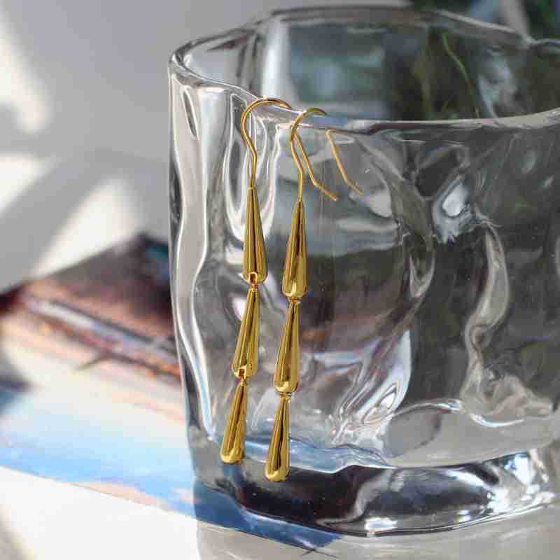 E0707 Design Sense Water Drop Streamline Long Hook Earrings Vintage Minimalist Earrings