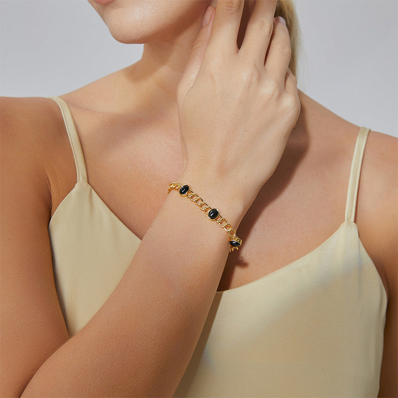 B0130 Hip-Hop Style Trendy Cool Bracelet for Women, Copper Plated with Real Gold, Simple Black Onyx Fashion