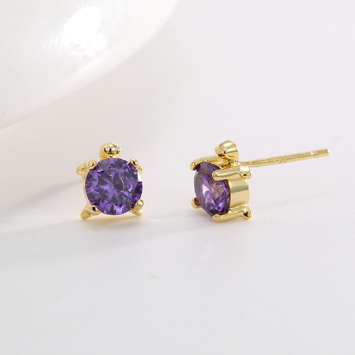 E0769 Creative Design Turtle Earrings for Women Gold-Plated with Purple Zirconia