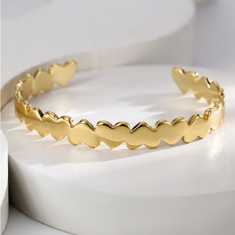 B0143 Brass Gold-Plated Bracelet for Women Fashion Retro Heart Splicing C Open Letter Bracelet