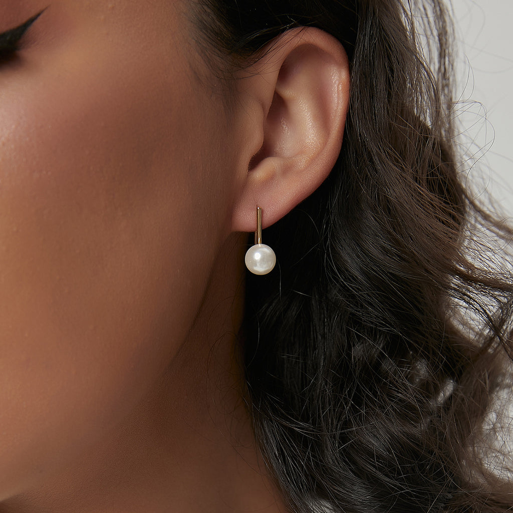 E0439 Minimalist Design Shell Pearl Ear Hooks for Women Simple Fashion New Earrings