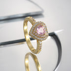 R0537 Fashion Cute Heart-Shaped Pink Zircon Ring for Women Micro-Paved White Zircon Type Ring