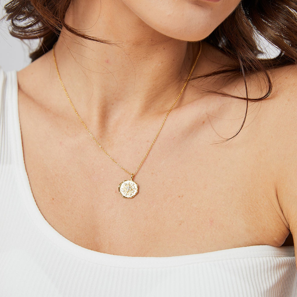 Star Postmark Round Pendant Necklace Simple Design Retro Collarbone Chain for Women